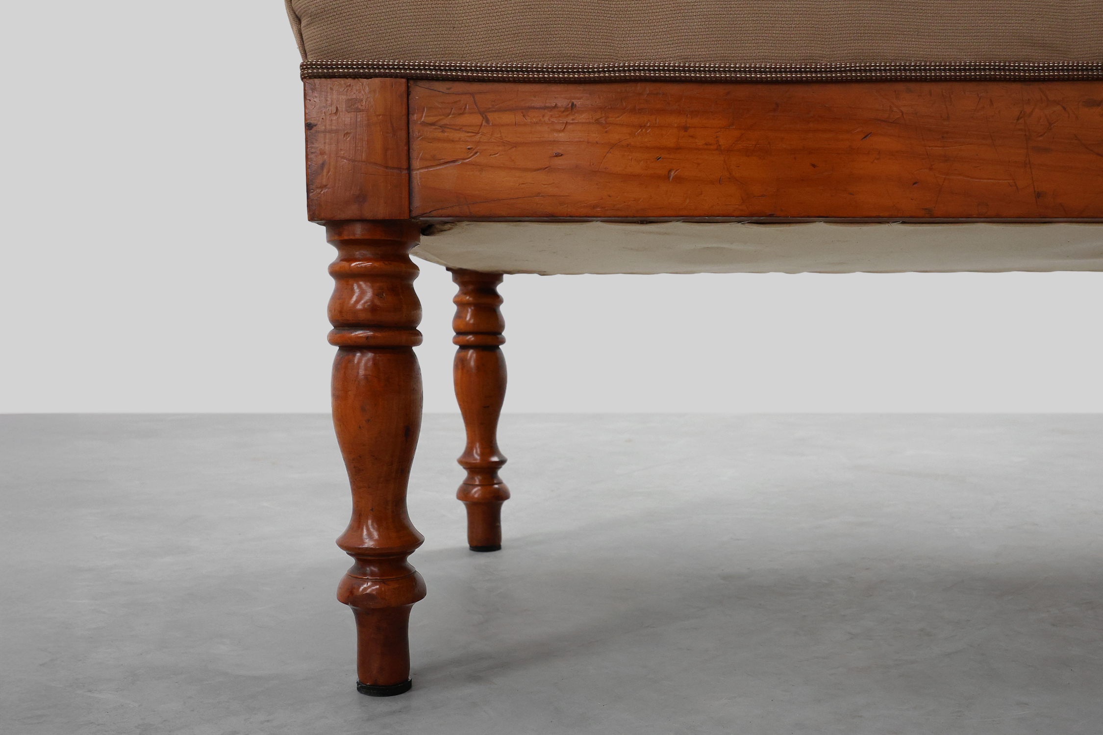 Elegant 19th Century Bench with Six Turned Legs, circa 1840thumbnail